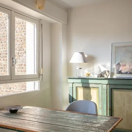 Appartamento 20 Eme Rue Des Vignoles Au 6 Eme Ciel Parigi